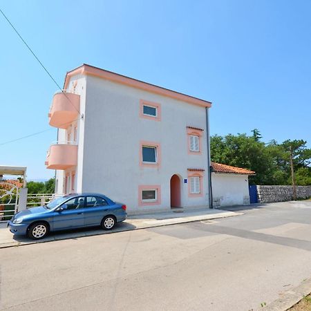 Apartments Snjezana Novi Vinodolski Exterior photo